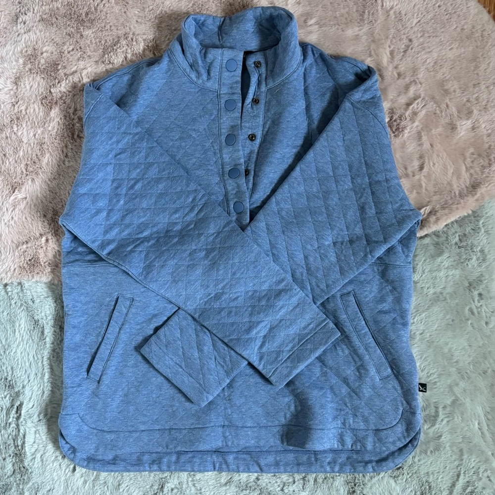 Eddie Bauer blue quilted pullover